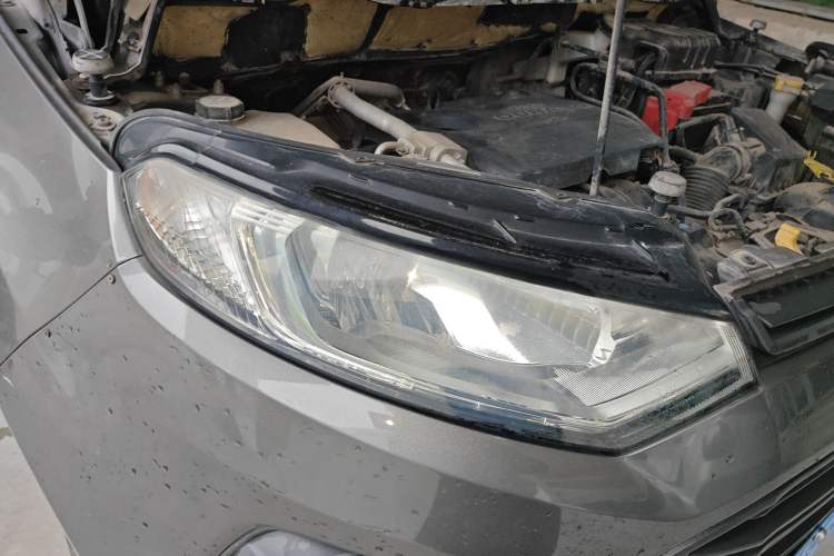Used Ford EcoSport 2013 1.5L Manual Comfort Model Right Front Headlight