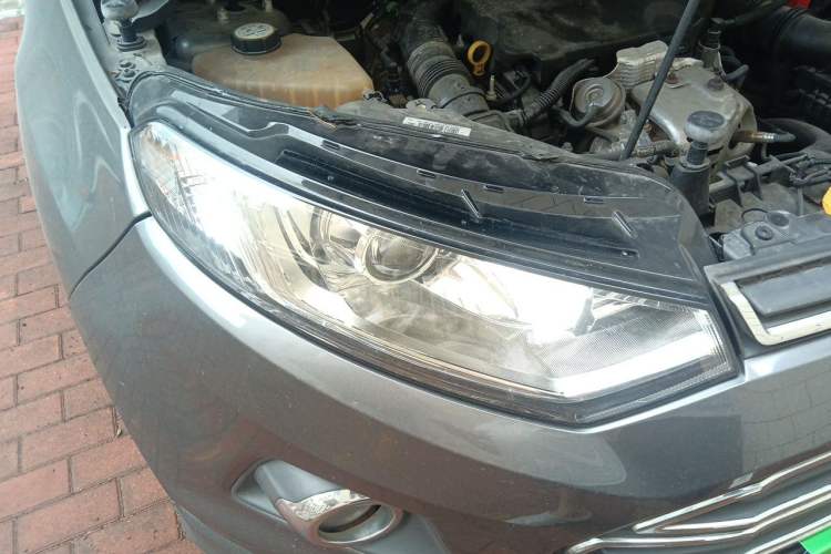 Used Ford EcoSport 2013 1.0L GTDi Manual Luxury Model Right Front Headlight