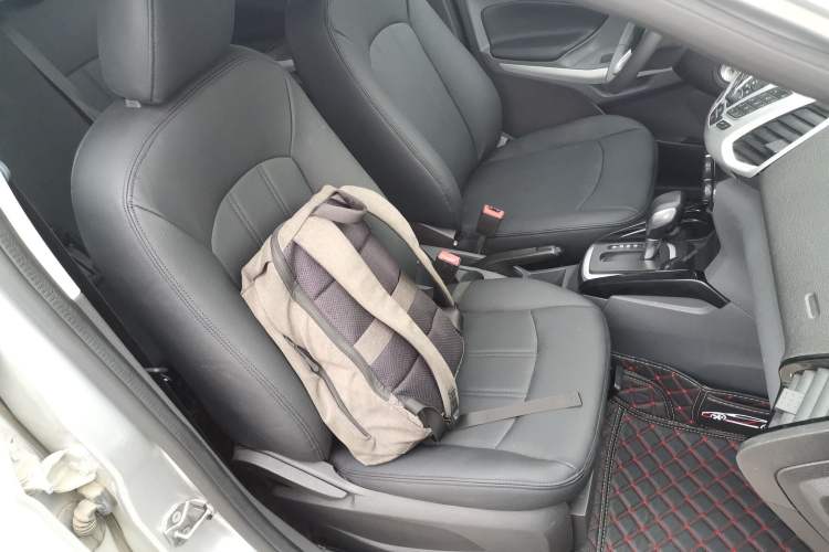 Used Ford EcoSport 2013 1.5L Automatic Fashion Model Right Front Seat