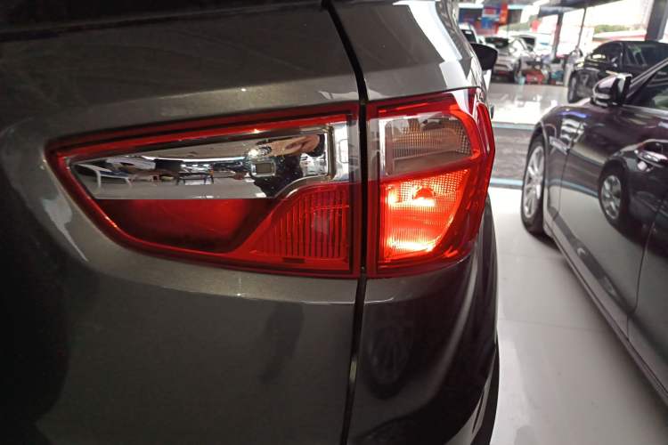 Used Ford EcoSport 2013 1.5L Automatic Fashion Model Right Rear Taillight