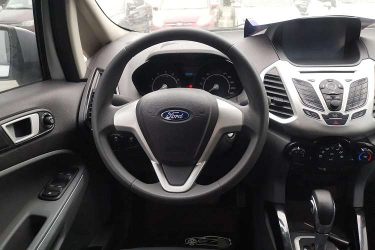Used Ford EcoSport 2013 1.5L Automatic Fashion Model Steering Wheel