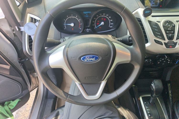 Used Ford EcoSport 2013 1.5L Automatic Fashion Model Steering Wheel
