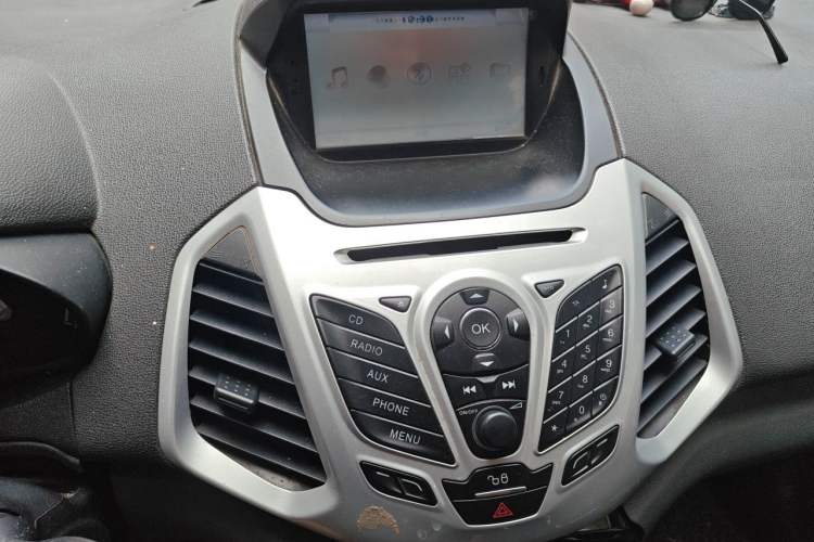 Used Ford EcoSport 2013 1.5L Manual Fashion Model Audio And AC Panel
