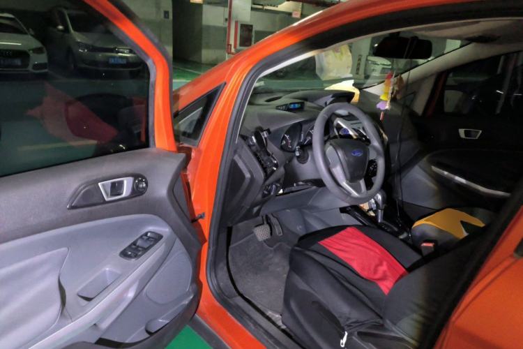 Used Ford EcoSport 2013 1.5L Automatic Fashion Model Driver Seat