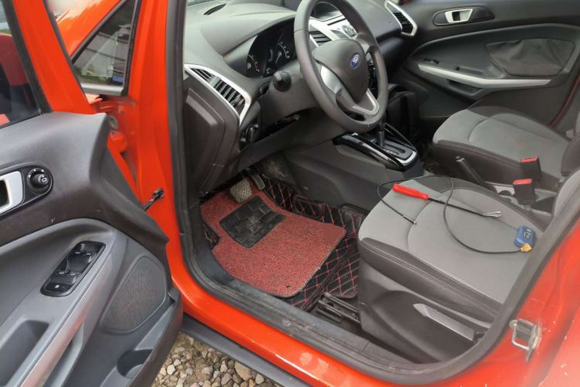 Used Ford EcoSport 2013 1.5L Automatic Fashion Model Driver Seat