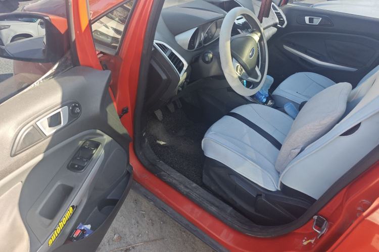 Used Ford EcoSport 2013 1.5L Manual Luxury Model Driver Seat