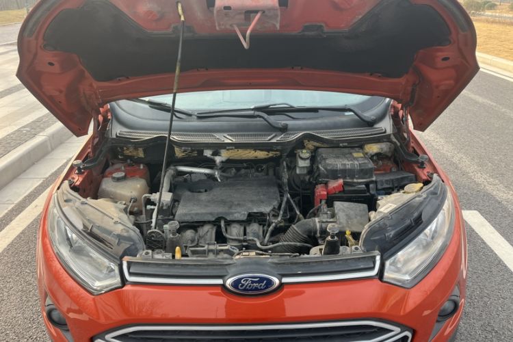Used Ford EcoSport 2013 1.5L Automatic Fashion Model Engine Bay