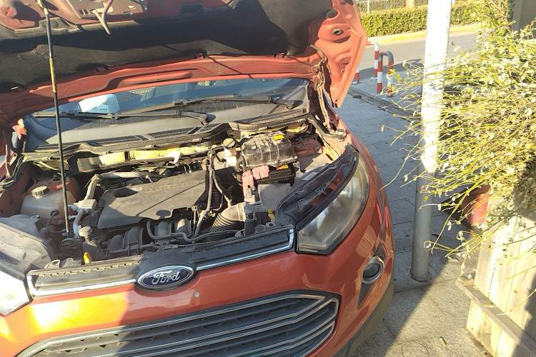 Used Ford EcoSport 2013 1.5L Automatic Prestige Model Engine Bay Left