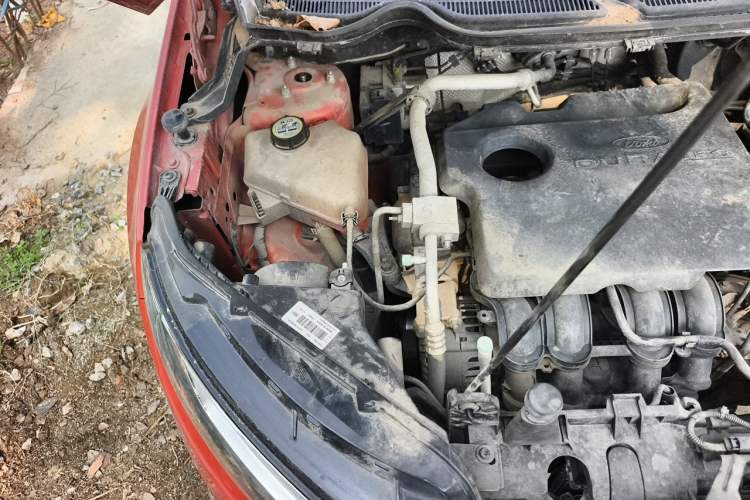 Used Ford EcoSport 2013 1.5L Automatic Prestige Model Engine Bay Right