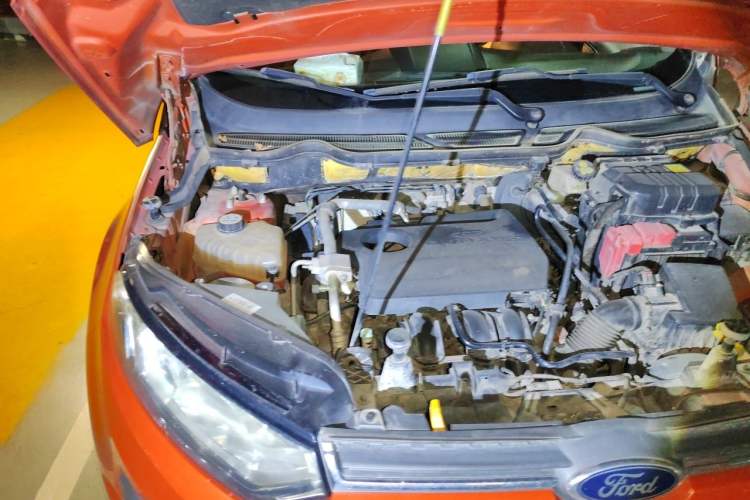 Used Ford EcoSport 2013 1.5L Automatic Prestige Model Engine Bay Right
