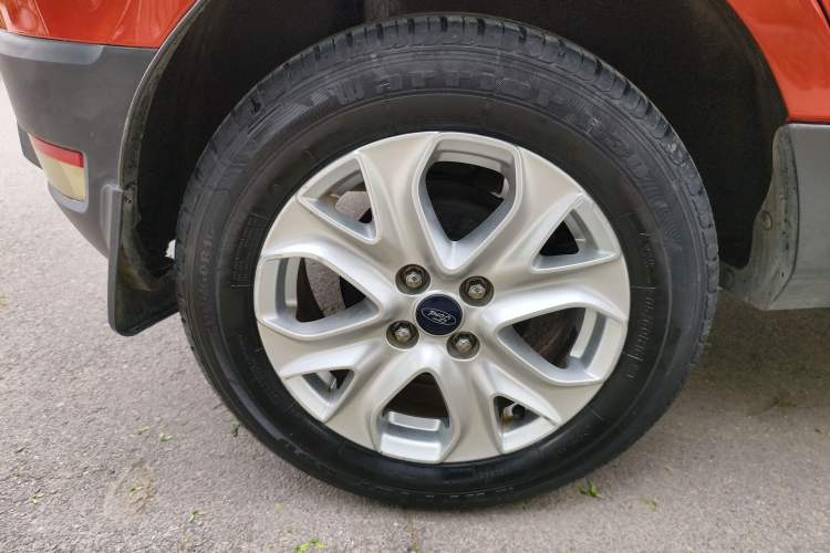 Used Ford EcoSport 2013 1.5L Automatic Fashion Model Exterior 11