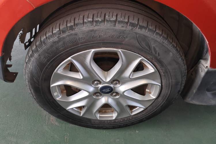 Used Ford EcoSport 2013 1.5L Automatic Fashion Model Exterior 7