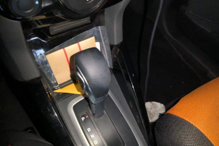 Used Ford EcoSport 2013 1.5L Automatic Fashion Model Gear Lever