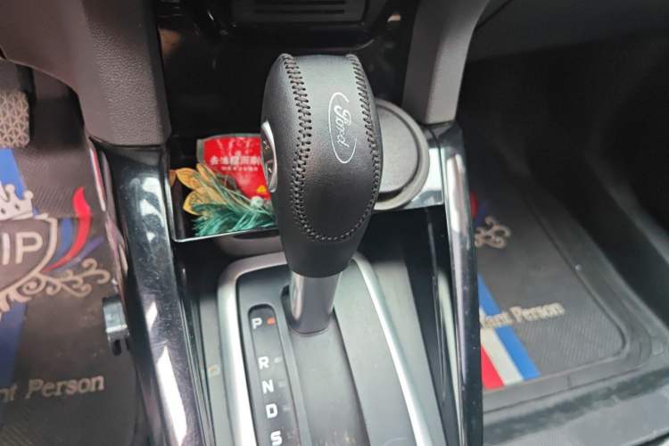 Used Ford EcoSport 2013 1.5L Automatic Prestige Model Gear Lever