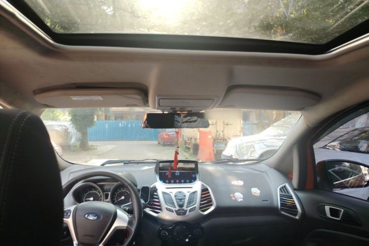 Used Ford EcoSport 2013 1.5L Manual Luxury Model Headliner