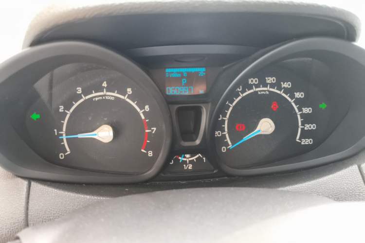 Used Ford EcoSport 2013 1.5L Automatic Fashion Model Instrument Cluster