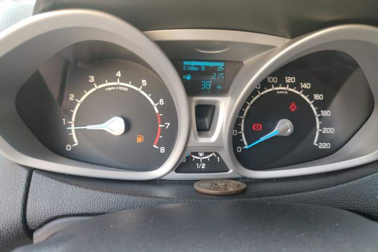 Used Ford EcoSport 2013 1.5L Manual Luxury Model Instrument Cluster