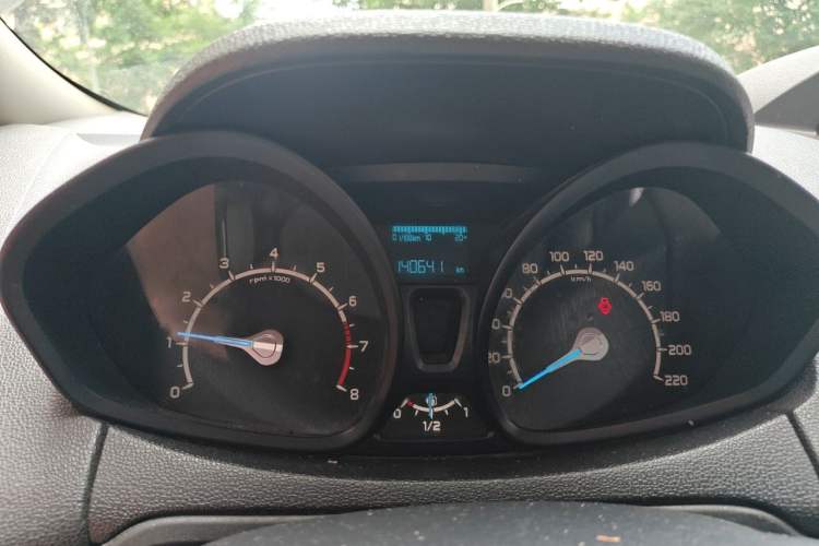 Used Ford EcoSport 2013 1.5L Manual Fashion Model Instrument Cluster