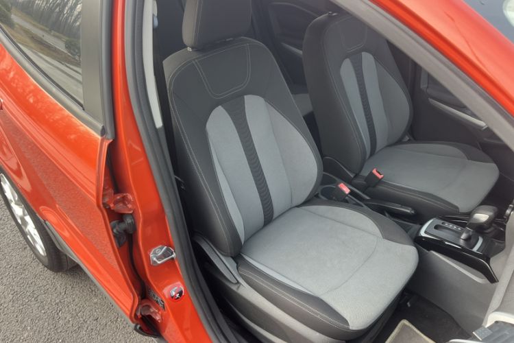 Used Ford EcoSport 2013 1.5L Automatic Fashion Model Interior 3