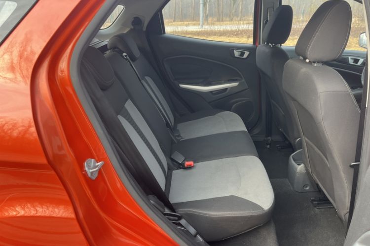 Used Ford EcoSport 2013 1.5L Automatic Fashion Model Interior 9