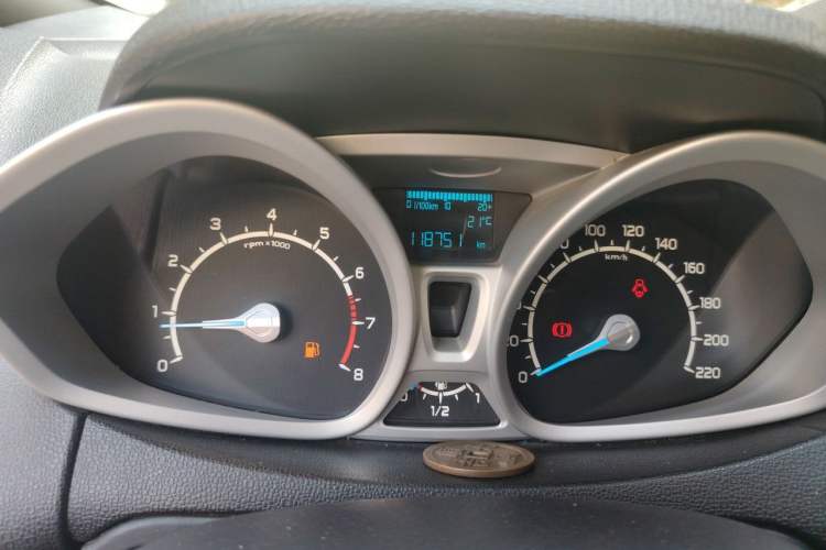 Used Ford EcoSport 2013 1.5L Manual Luxury Model Odometer Close Up