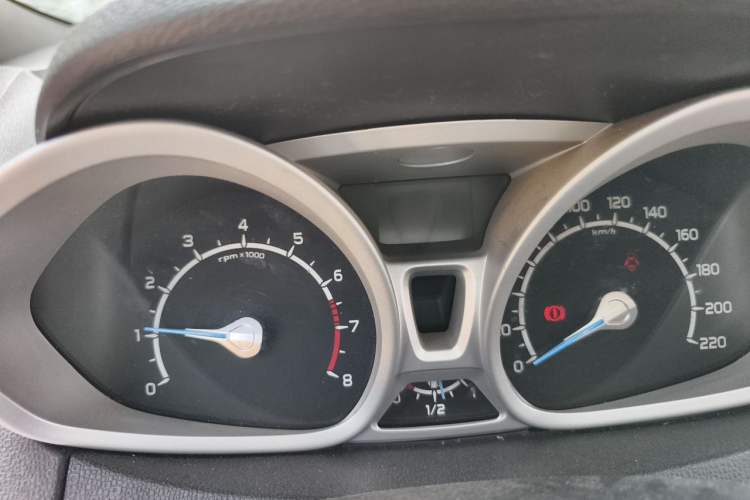 Used Ford EcoSport 2013 1.5L Automatic Prestige Model Odometer Close Up