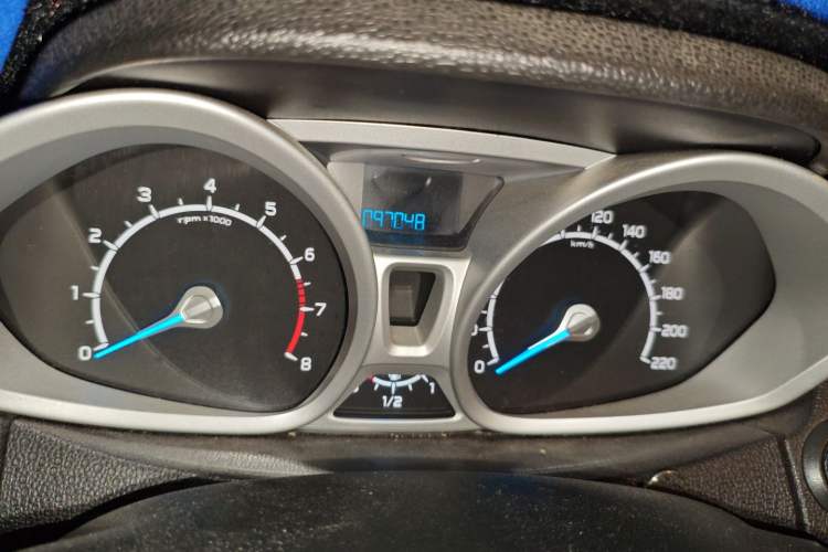 Used Ford EcoSport 2013 1.0L GTDi Manual Luxury Model Odometer Close Up