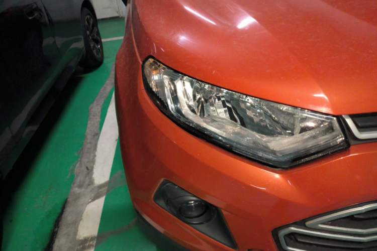 Used Ford EcoSport 2013 1.5L Automatic Fashion Model Right Front Headlight