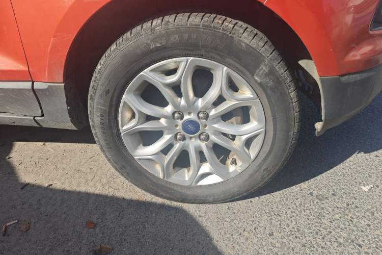Used Ford EcoSport 2013 1.5L Manual Luxury Model Right Front Wheel Hub