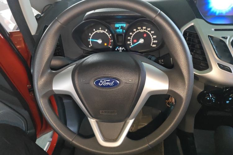 Used Ford EcoSport 2013 1.5L Automatic Fashion Model Steering Wheel