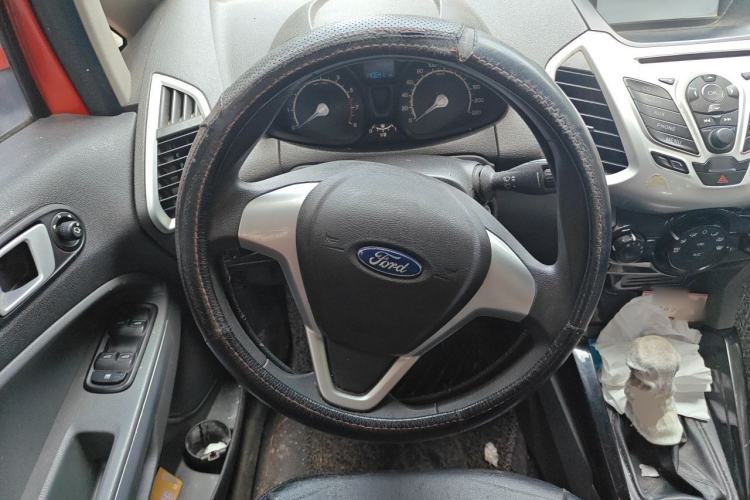 Used Ford EcoSport 2013 1.5L Manual Fashion Model Steering Wheel