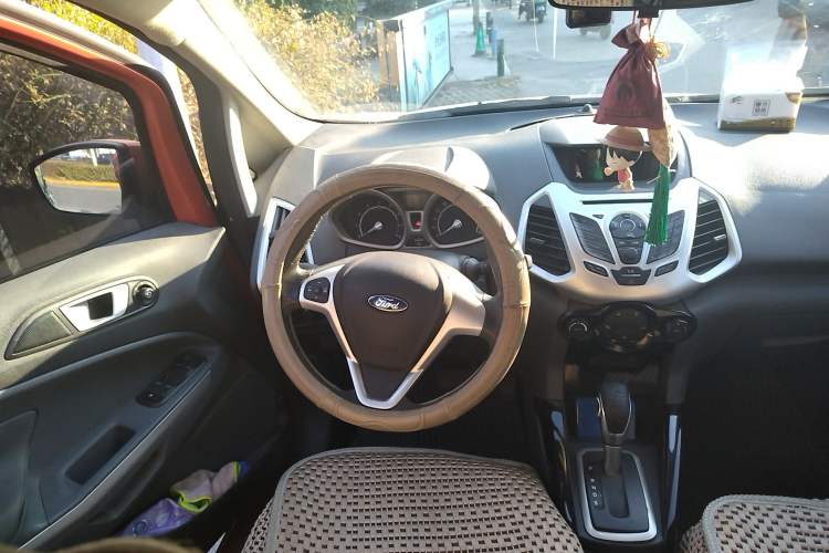 Used Ford EcoSport 2013 1.5L Automatic Prestige Model Steering Wheel