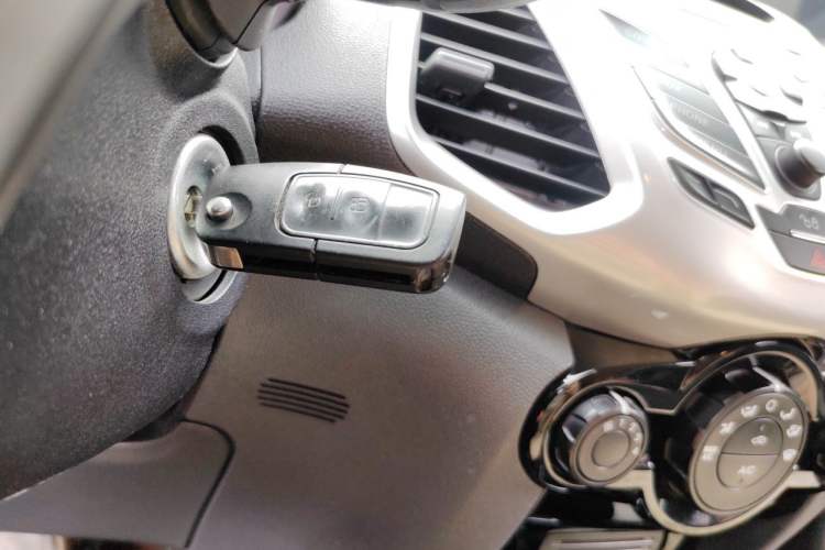 Used Ford EcoSport 2013 1.5L Automatic Fashion Model Vehicle Key