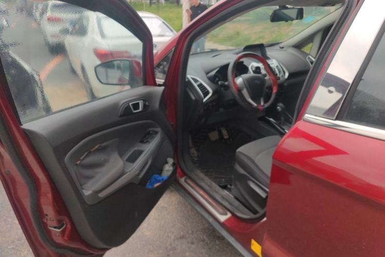 Used Ford EcoSport 2013 1.5L Automatic Fashion Model Driver Seat
