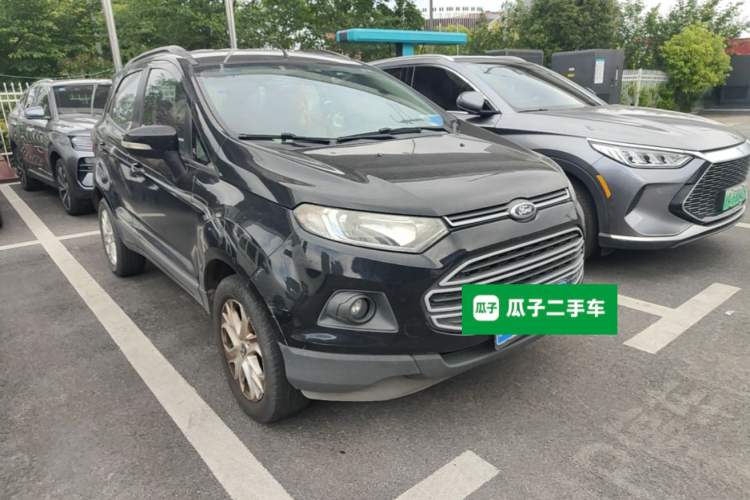 Used Ford EcoSport 2013 1.5L Manual Fashion Model Front Right 45 Deg