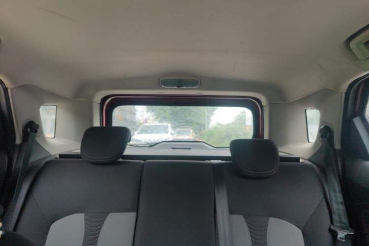 Used Ford EcoSport 2013 1.5L Automatic Fashion Model Headliner