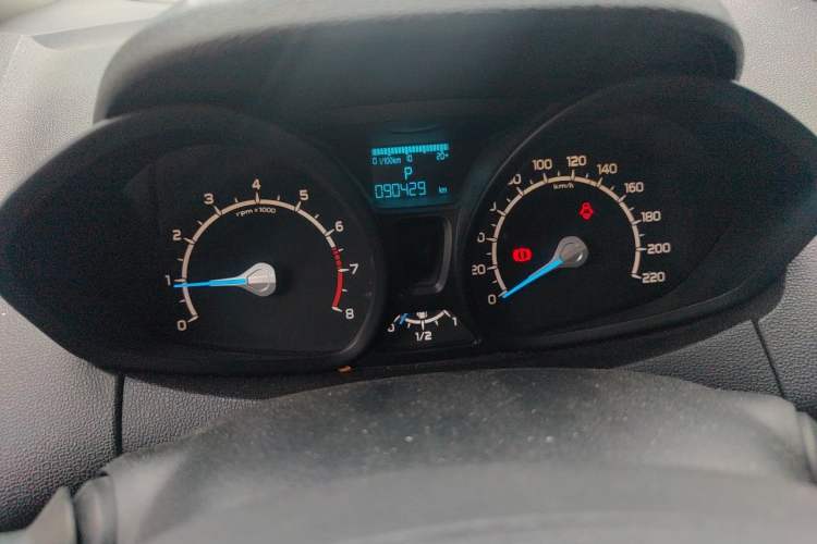 Used Ford EcoSport 2013 1.5L Automatic Fashion Model Instrument Cluster