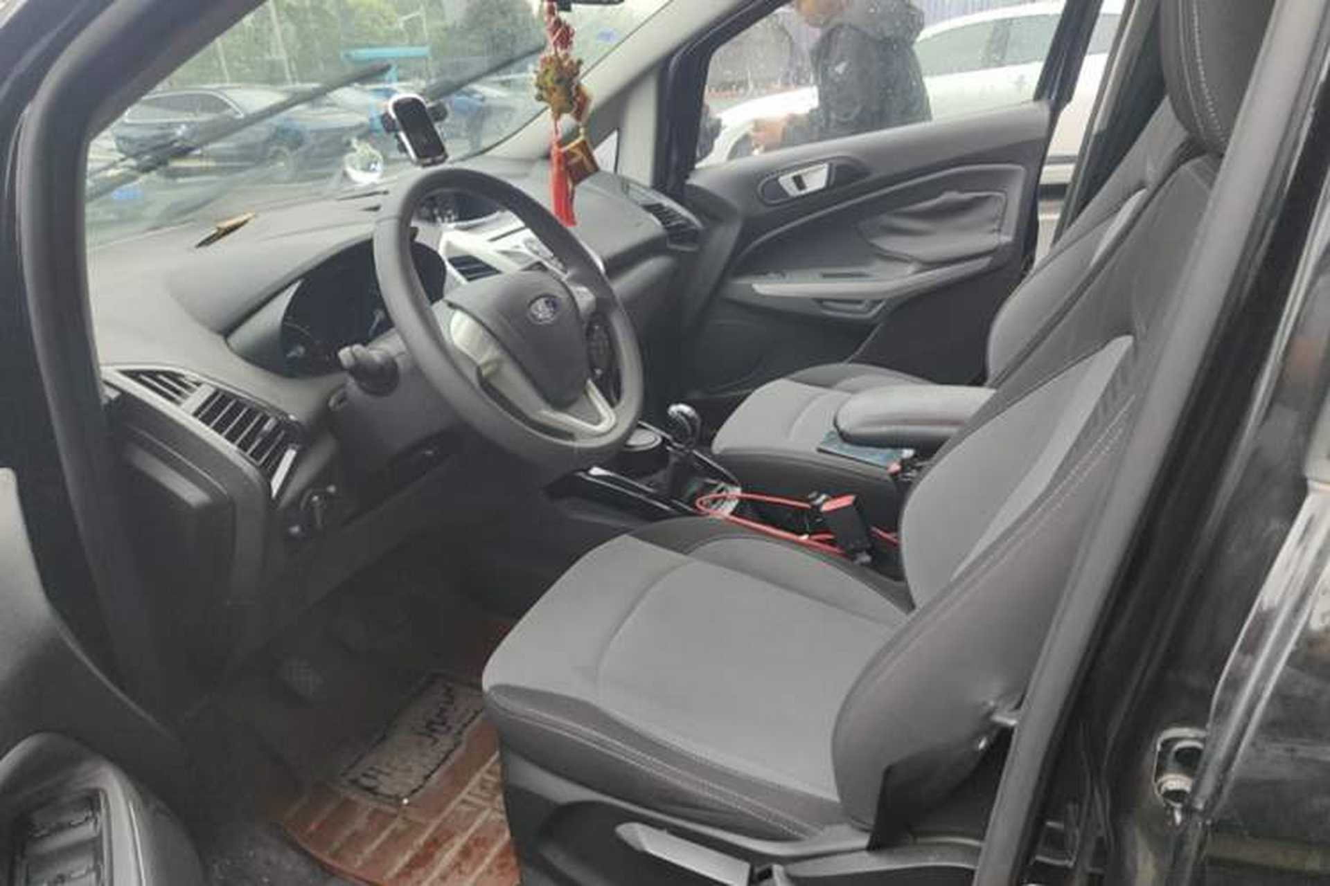 Used Ford EcoSport 2013 1.5L Manual Fashion Model Left Front Seat
