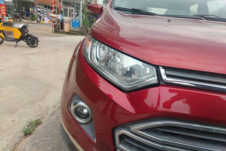 Used Ford EcoSport 2013 1.5L Automatic Fashion Model Right Front Headlight