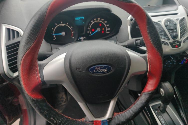 Used Ford EcoSport 2013 1.5L Automatic Fashion Model Steering Wheel