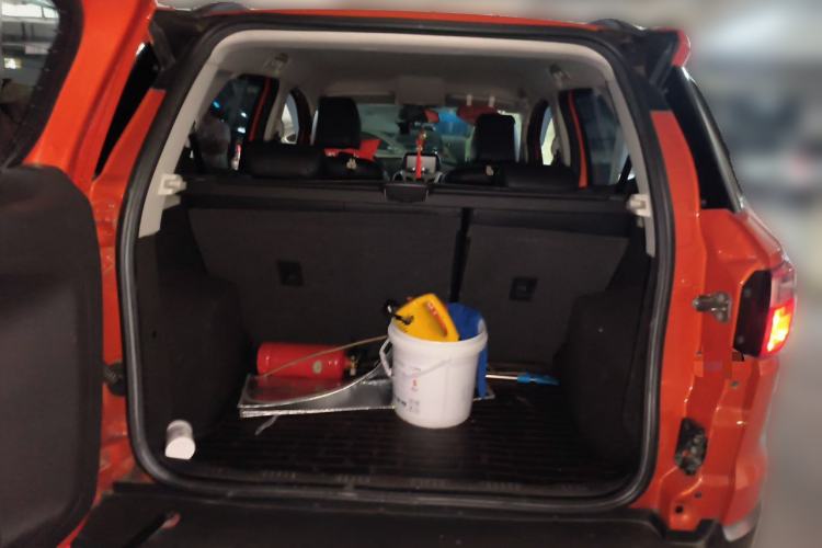 Used Ford EcoSport 2013 1.5L Automatic Fashion Model Trunk