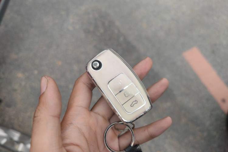 Used Ford EcoSport 2013 1.5L Automatic Fashion Model Vehicle Key