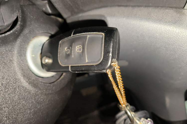 Used Ford EcoSport 2013 1.5L Automatic Fashion Model Vehicle Key