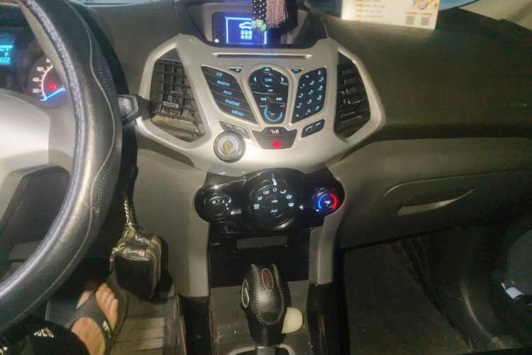 Used Ford EcoSport 2013 1.5L Automatic Fashion Model Audio And AC Panel