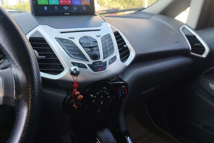 Used Ford EcoSport 2013 1.5L Automatic Fashion Model Audio And AC Panel