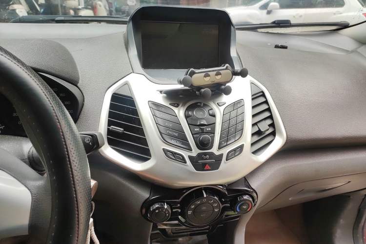 Used Ford EcoSport 2013 1.5L Automatic Fashion Model Audio And AC Panel