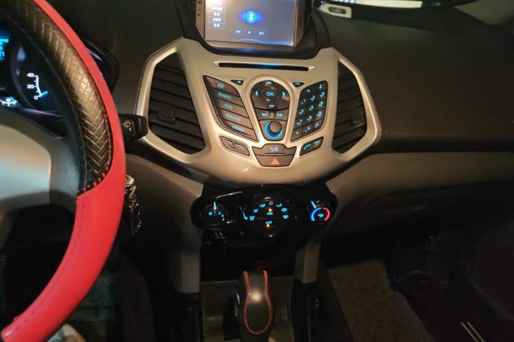 Used Ford EcoSport 2013 1.5L Automatic Fashion Model Audio And AC Panel