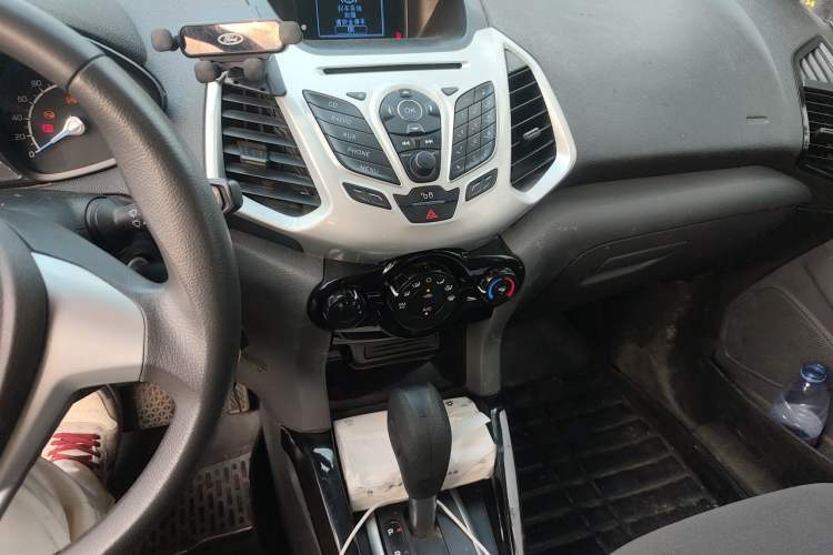 Used Ford EcoSport 2013 1.5L Automatic Fashion Model Audio And AC Panel
