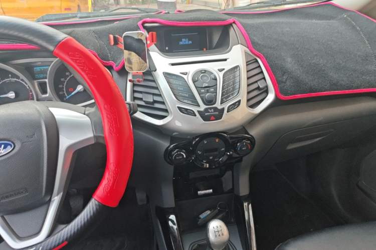 Used Ford EcoSport 2013 1.5L Manual Luxury Model Audio And AC Panel