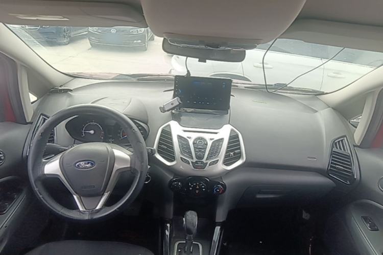Used Ford EcoSport 2013 1.5L Automatic Fashion Model Center Console